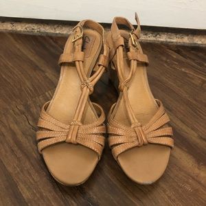 Clarks wedge sandals size 6